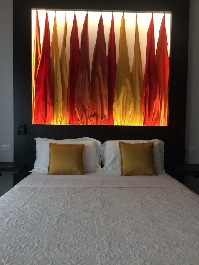 Via Roma 25 Bed & Breakfast